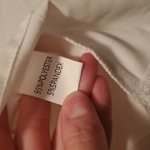 Womens white medium tank - Picture 4 of 4